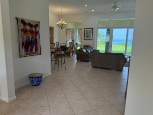 Beachfront Paradise Ishigaki