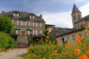 Logis Hôtels - Hostellerie des Lauriers - Hôtel et Restaurant - 阿尔比