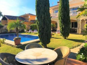 Villa Majestic Comfortable holiday residence