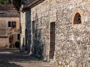 "Artuico" with garden in the castle