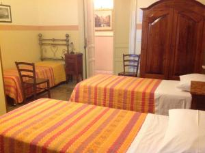 Dreibettzimmer mit eigenem Bad