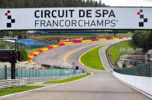 Vintage racing Apartment 2 bedrooms 300m from the track