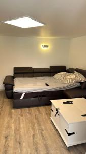 Meublé 2P 40 m2 dans villa avec piscine à Vallauris, 4 km de la mer