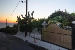 Christinas lighthouse - Akrogiali