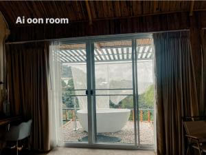 Ai-oon b1 by Triple a coffee