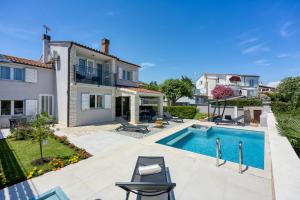 Breeze Holiday Home - Sea View 