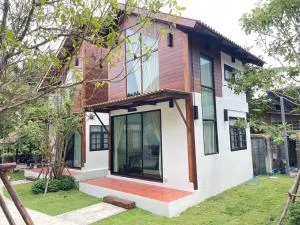 Baanrongmai Canal Front - Bang Chak