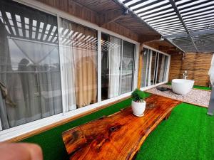 Ai-oon b2 by Triple a coffee