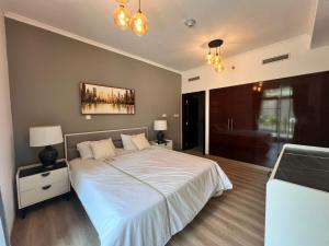 Luxurious 1BR in Burj Views Podium, Downtown