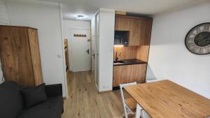 Studio Avenue de la muzelle ménage et draps inclus proche Belle étoile et Esf