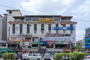 Hotel Alexa - Satellite Prahladnagar, Ahmedabad