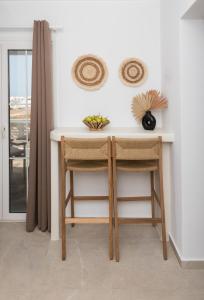 Kanelis Studios & Suites