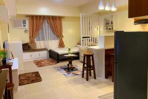 Lightroom Tagaytay Serin East with Taal view & Wi-Fi