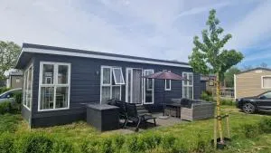 Chalet in Oostkapelle - 塞罗斯凯尔克