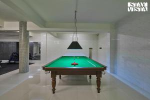 Elegant Escapes with Swimming Pool, Lawn & Bonfire at Panchgani by StayVista