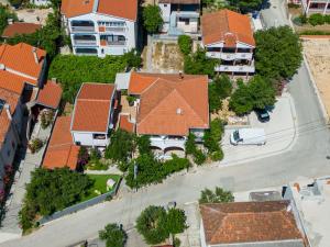 Apartments Petar Maksan 