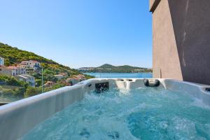 Hedera Estate Hedera A25