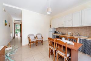 Villa Rosa by Rentbeat