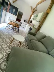 Gîtes les Perouilles - La grange d'Angèle - 贡托德诺加雷