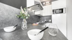 Appartements Homey Garden - Parking Gratuit, Balcon, Proche Tram, Netflix : photos des chambres
