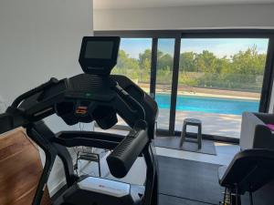 The Modern Apartment in the Nature with a Pool & Gym