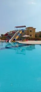 قريه اكواريوس العين السخنه - Suez