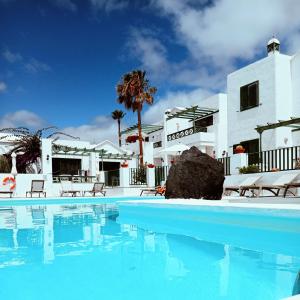 Apartamentos las Acacias