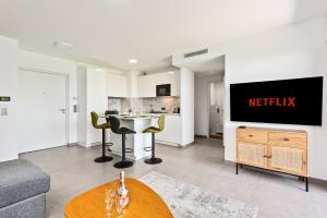 Appartements Luxueux appartement - Parking prive - Piscine - CC : photos des chambres