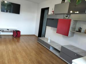 Apartament 3 camere de inchiriat