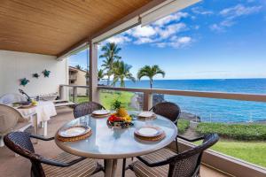 Two-Bedroom Apartment room in Keauhou Kona Surf & Racquet Club 3202