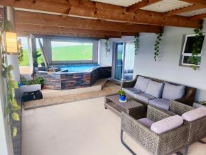 Bella Vista at Village-Living