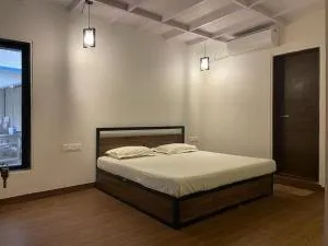 Swagat Villa by the pool - Mire