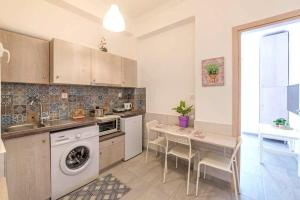 Your perfect choice in Athens best location 1