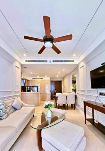 Luxurious apartment free Pool sauna gym