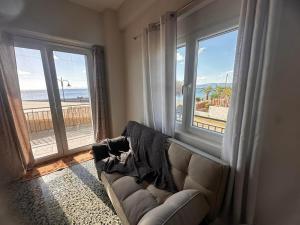 Agioi Theodoroi Beachview Chic Modern Apt