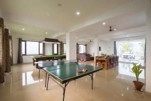Alaya Stays 5 BHK with Hill View - Querencia