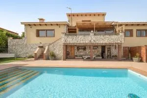 Casa Les Vinyes - Avinyonet