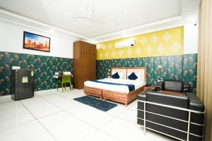 FabHotel Tanvi Premium