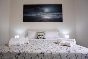 Villa Luna -Parking-Garden -View - WiFi- Beach