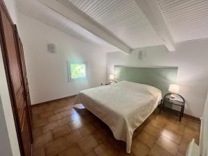 Villas Bastide provencale familiale, grande piscine, pres d-Aix en pleine nature : photos des chambres