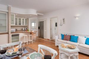 OBSIDIAN Villa Estrella del Mar