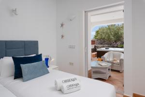 OBSIDIAN Villa Estrella del Mar