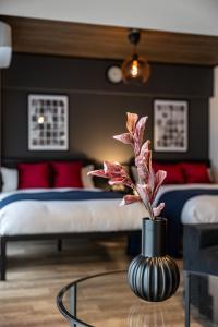 River side namba 602