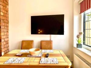 Modern city 3 bedroom bungalow