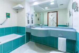 Executive Suite room in Coral Dubai Deira Hotel