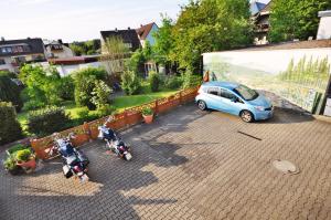 HIRSCH FeWo Brocken - Parkplatz - Zentral