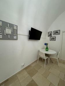 Mari home