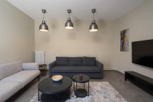 LIV - Sunny Penthouse Near Acropolis