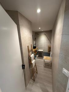 T2! 3 ou 4 personnes centre ville neuf avec garage