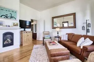 Historic Mountain Loft with GREAT Views - 莱德维尔